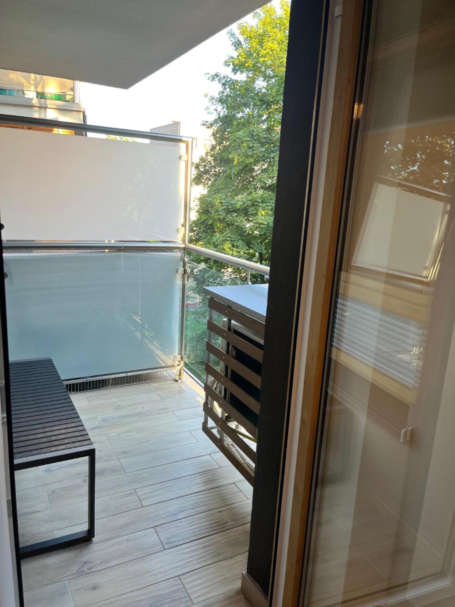 Apartament Julia 1-4 Os Starowapiennikowa 42A Z Balkonem I Klimatyzacja Kielce Bagian luar foto